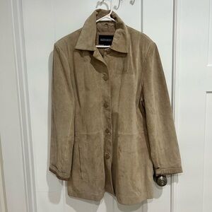 Bernardo Women's Tan Suede Jacket